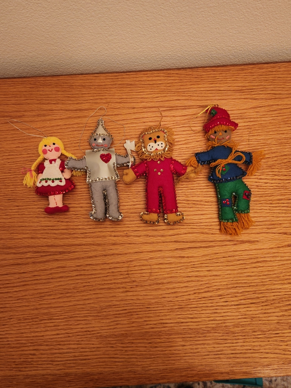 Bucilla Felt Wizard of Oz Ornaments Dorothy, Tin Man, Cowardly Lion, Scarecrow